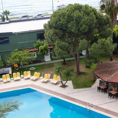 Peace Hotel 3*